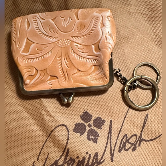 Patricia Nash - toffee colored leather kiss clasp change purse embossed - NWOT - Picture 3 of 3